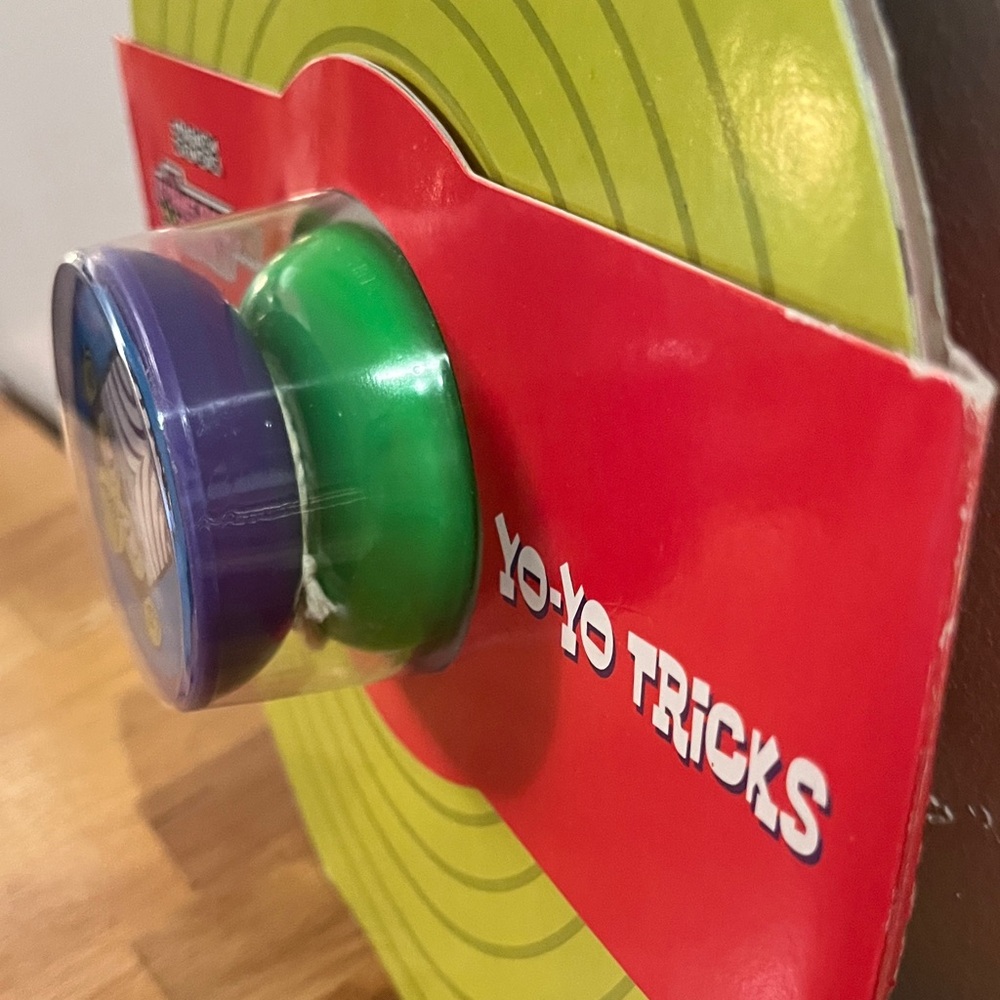 Yo-Yo Tricks - Picture 3 of 4